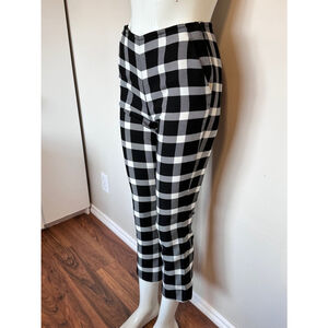 Women's Gap Black & White Plaid cigarette Pants Size 0
